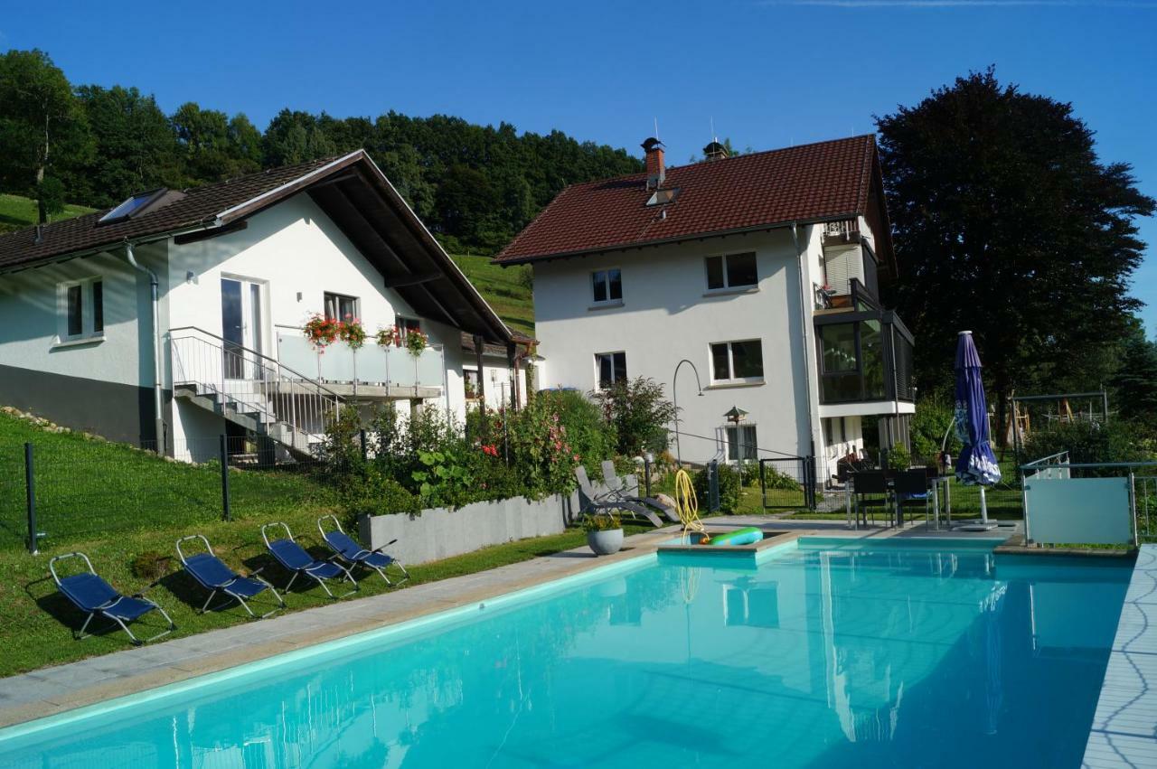 Traumhafte Ferienwohnung Mit Pool Steinen  Eksteriør billede