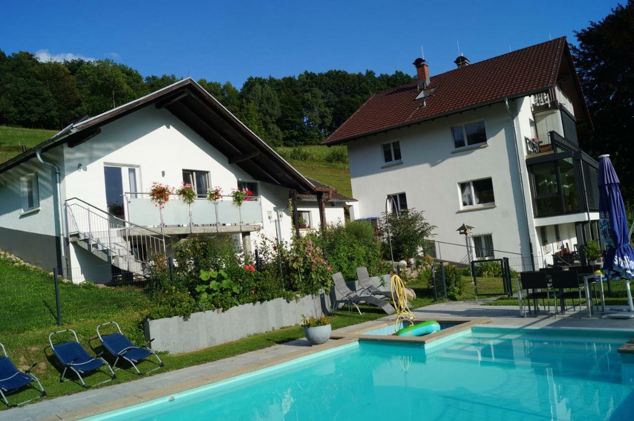 Traumhafte Ferienwohnung Mit Pool Steinen  Eksteriør billede